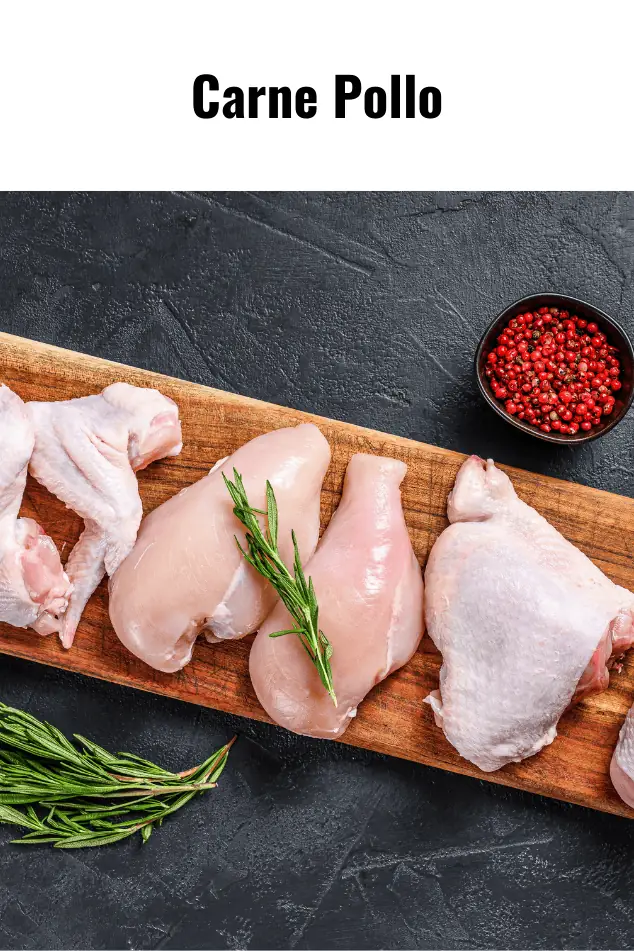 Pechugas y piezas de pollo fresco de granja, seleccionadas para Regio Beef en el sur de CDMX